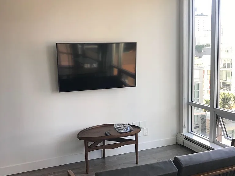 1283 Howe St #810 — Photo 6