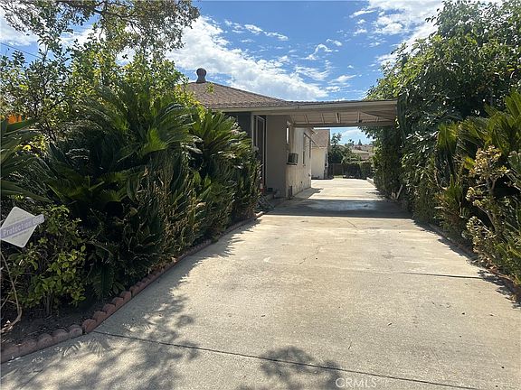 3rd image of 334 1/2 Edgley Dr