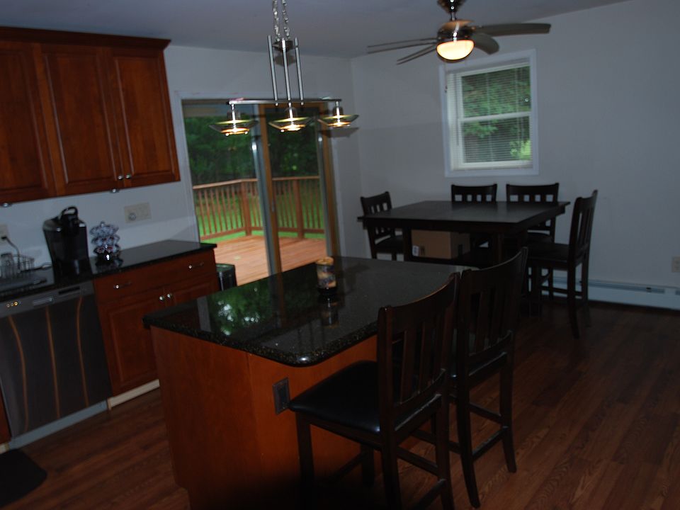 2nd image of 2804 Coppermine Rd