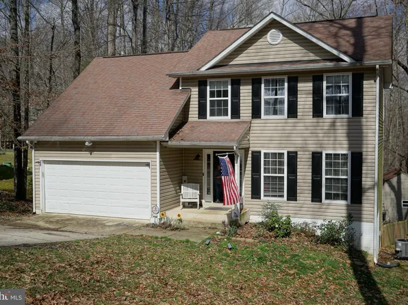 8299 Delegate Dr, King George, VA 22485