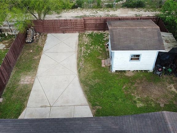 4th image of 309 N Standard Ave