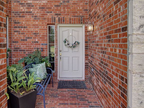 4th image of 1717 Sorrel Ct