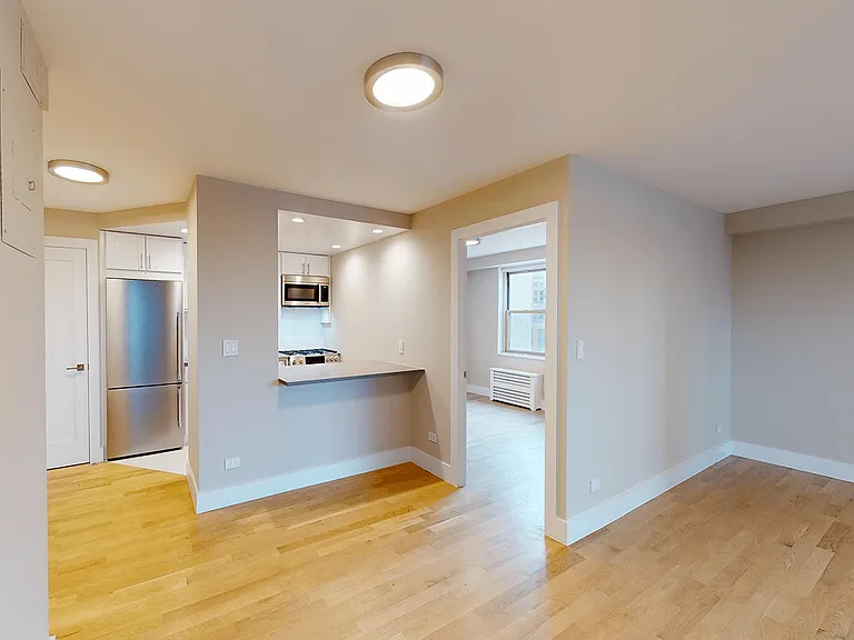 310 Greenwich St #16J — Photo 1
