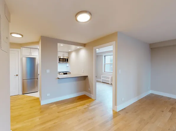 310 Greenwich St, New York, NY