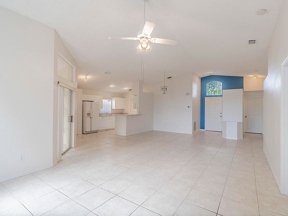 5th image of 2454 Saint Johns Ln