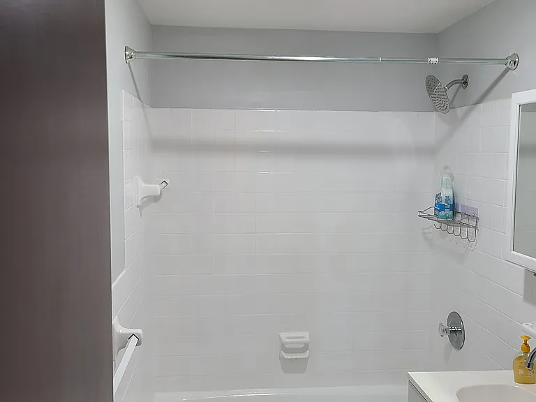219 Rock St #G9 — Photo 16