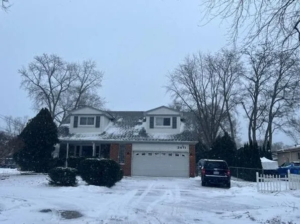 2471 Lakena Rd, West Bloomfield, MI 48324