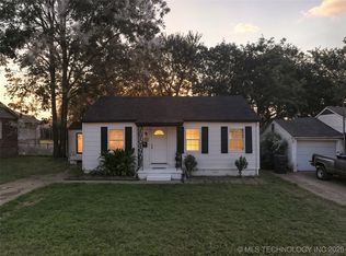 703 S Poplar St, Sapulpa, OK 74066