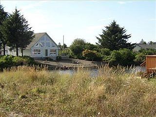 3rd image of 317 S Butterclam St SW