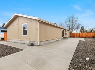 19233 Hollyhills Dr NE, Bothell, WA 98011