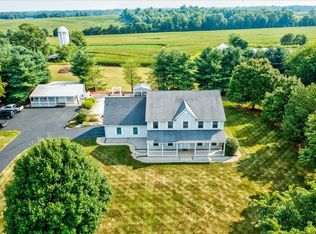 9964 Hall School Rd, Owensboro, KY 42301