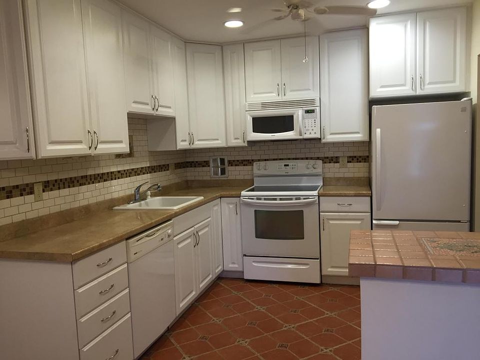 1st image of 204 Stratford #O-2050