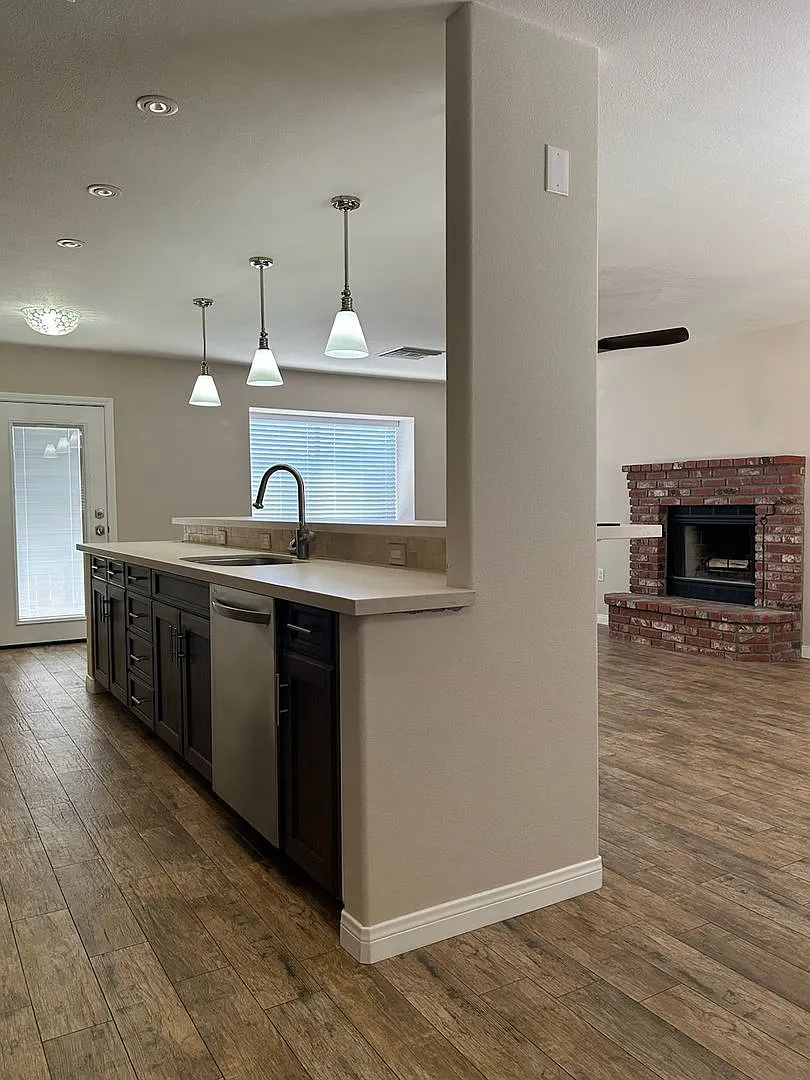 1017 Perdew Ave. — Photo 3