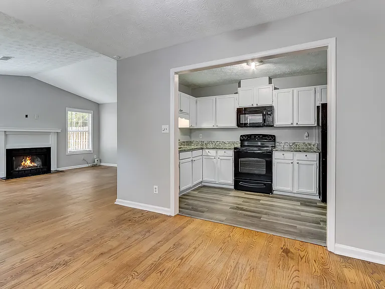 323 Farm Place Ct NE — Photo 19