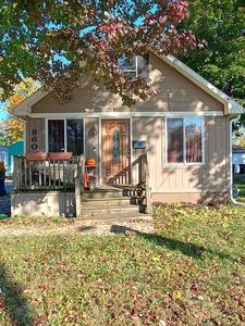 860 Parkway Ave, Elgin, IL, 60120