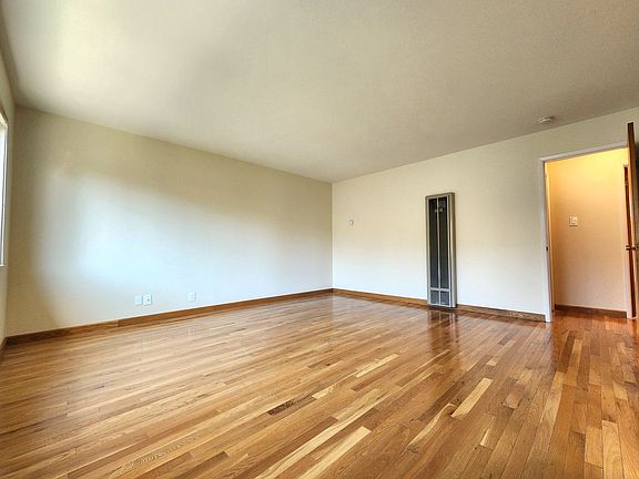 4th image of 665 Roble Ave #E