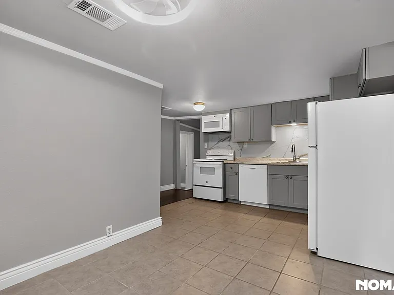 708 S Chestnut St — Photo 13