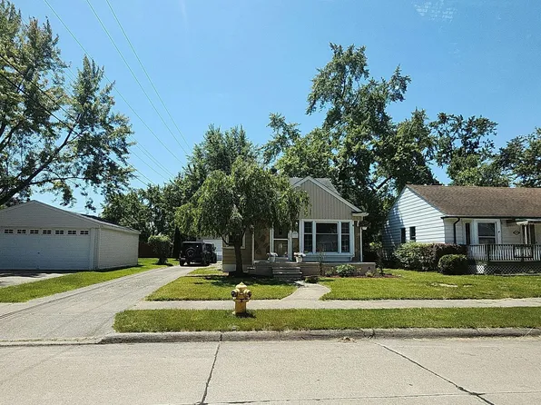 1559 Cambridge Rd, Berkley, MI 48072