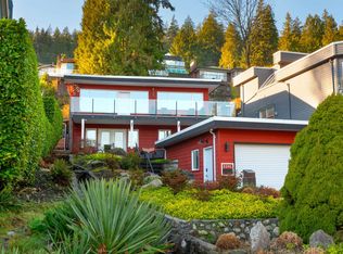 2341 Panorama Dr, North Vancouver, BC V7G 1V4