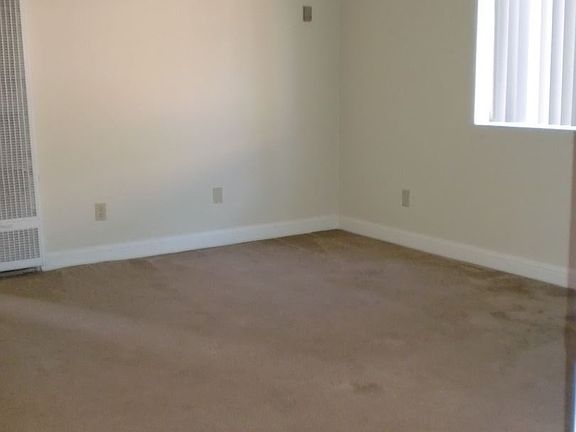 5th image of 5971 Lake Crest Way APT 08