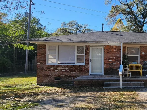 30 Carillon Ct, Columbia, SC 29204