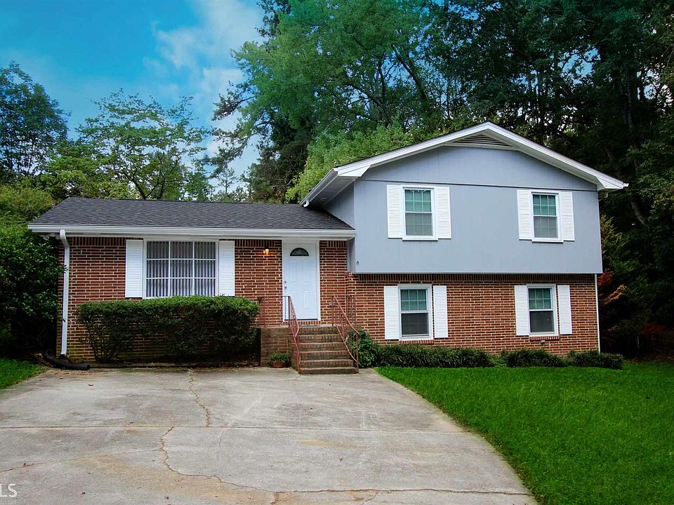 1st image of 424 Red Oak Ln