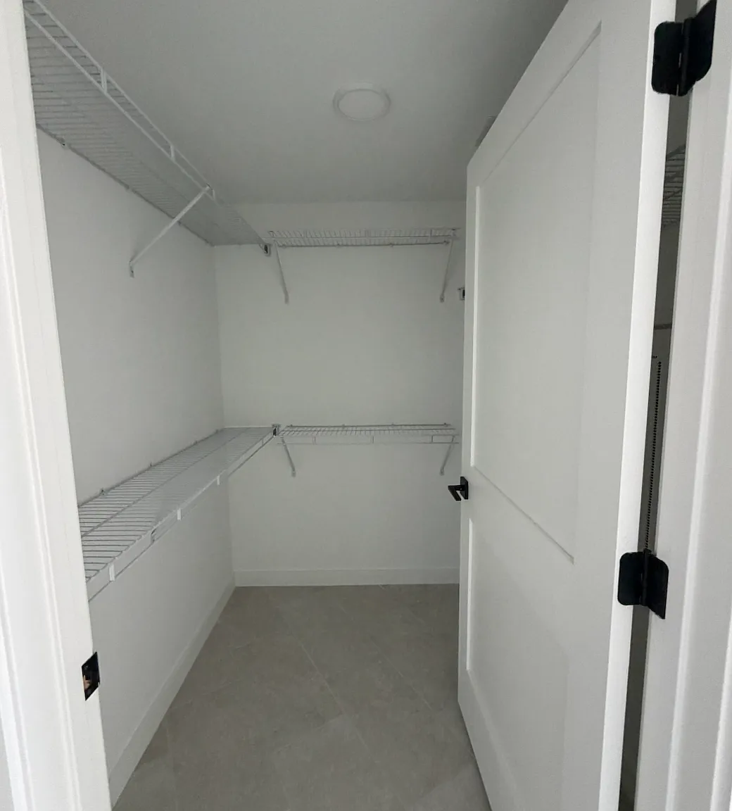 2 bed, 1110 sqft, $2,950 — Photo 3
