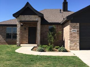 1111 17th St, Shallowater, TX 79363