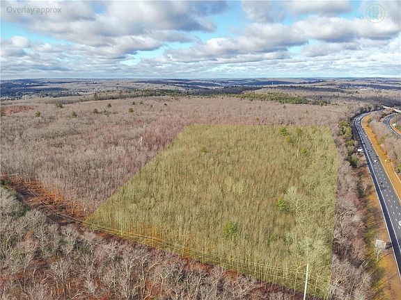 3rd image of 95 Wolf Hill Rd