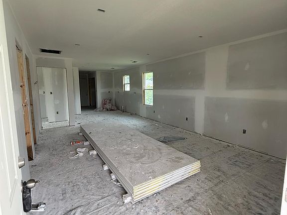 2nd image of 448 E Speedway St