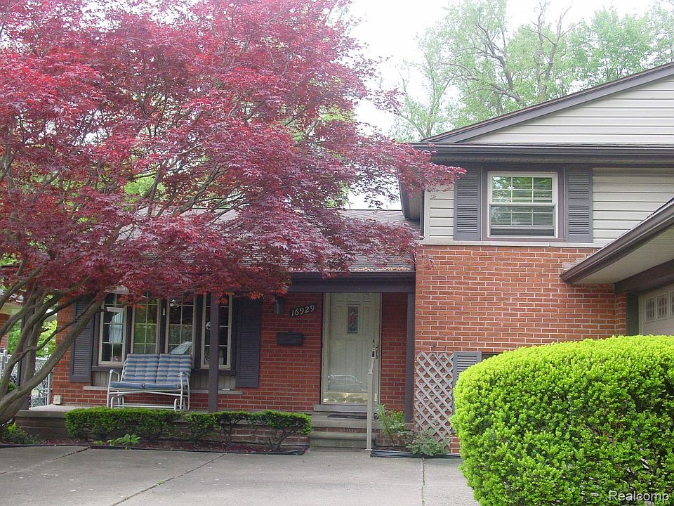 1st image of 16929 Cicotte Ave
