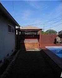 4th image of 1250 Tamarack Ave