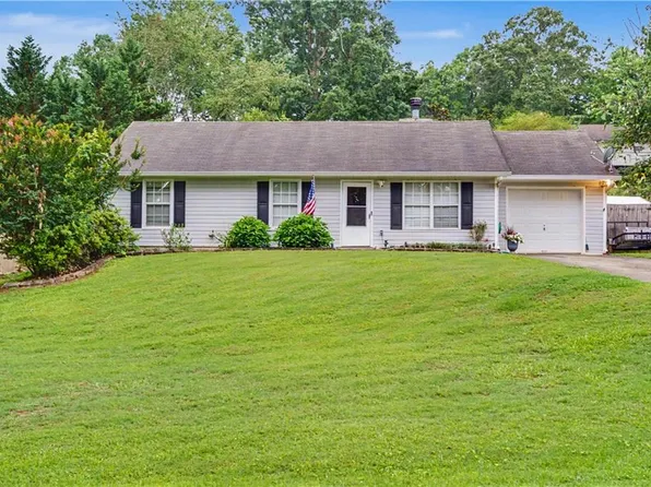 5934 Lake Lanier Heights Rd, Buford, GA 30518