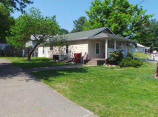 1505 Indian Ridge Rd, Johnson City, TN 37604