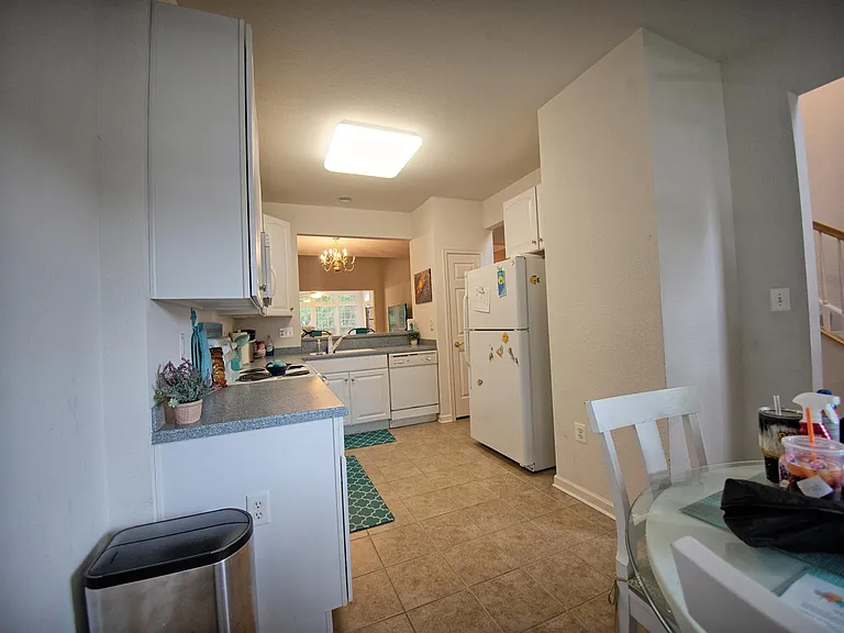 12 Beach Plum Dr — Photo 9