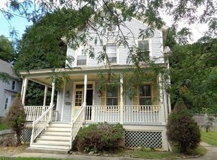 29 Clinton St, Newton, NJ 07860