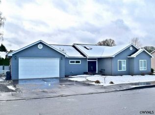 215 SW Church St, Sublimity, OR 97385