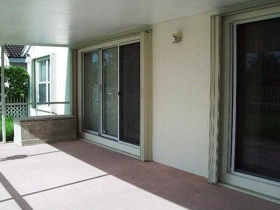 5th image of 4954 SW 34th Ter