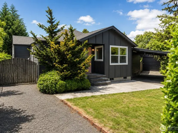 3051 Oak Street, Longview, WA 98632