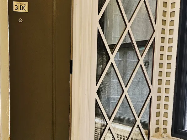 205 West 57th Street image 12 of 17