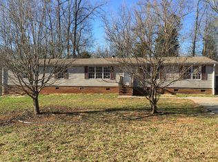 16 Barnhart Ln, Fountain Inn, SC 29644