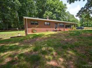 1064 McKay Rd, Newton, NC 28658