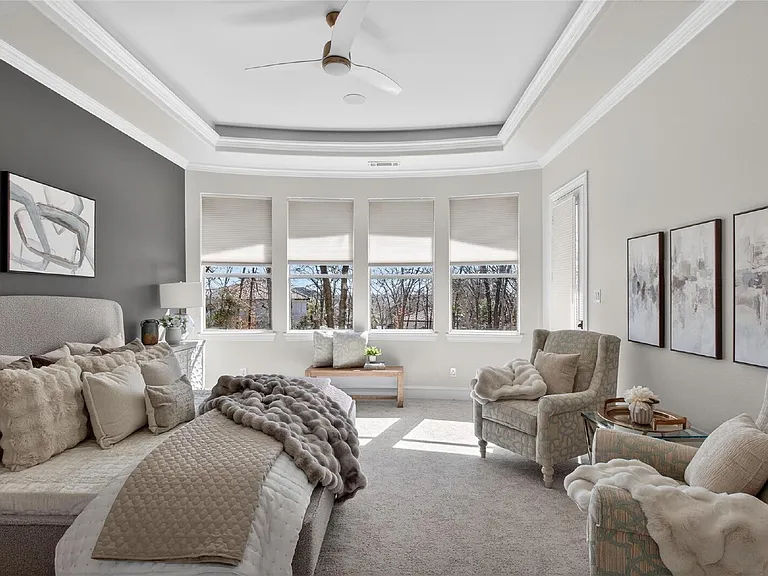 5704 Pine Valley Dr — Photo 24