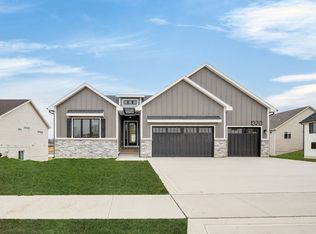1370 NW Brooks Dr, Waukee, IA 50263
