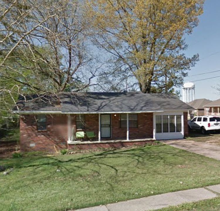 2nd image of 1320 Liberty Dr