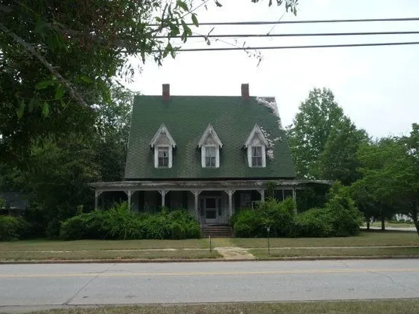 702 Mulberry St, Louisville, GA 30434