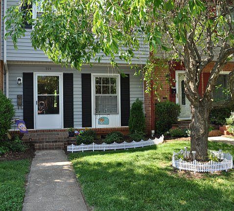 2nd image of 205 Kettering Ln
