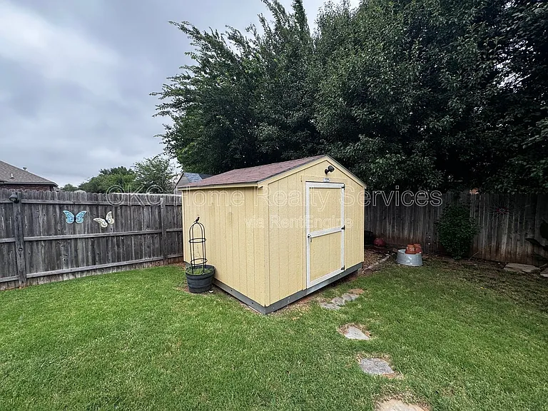 8020 Kaden Rd — Photo 7