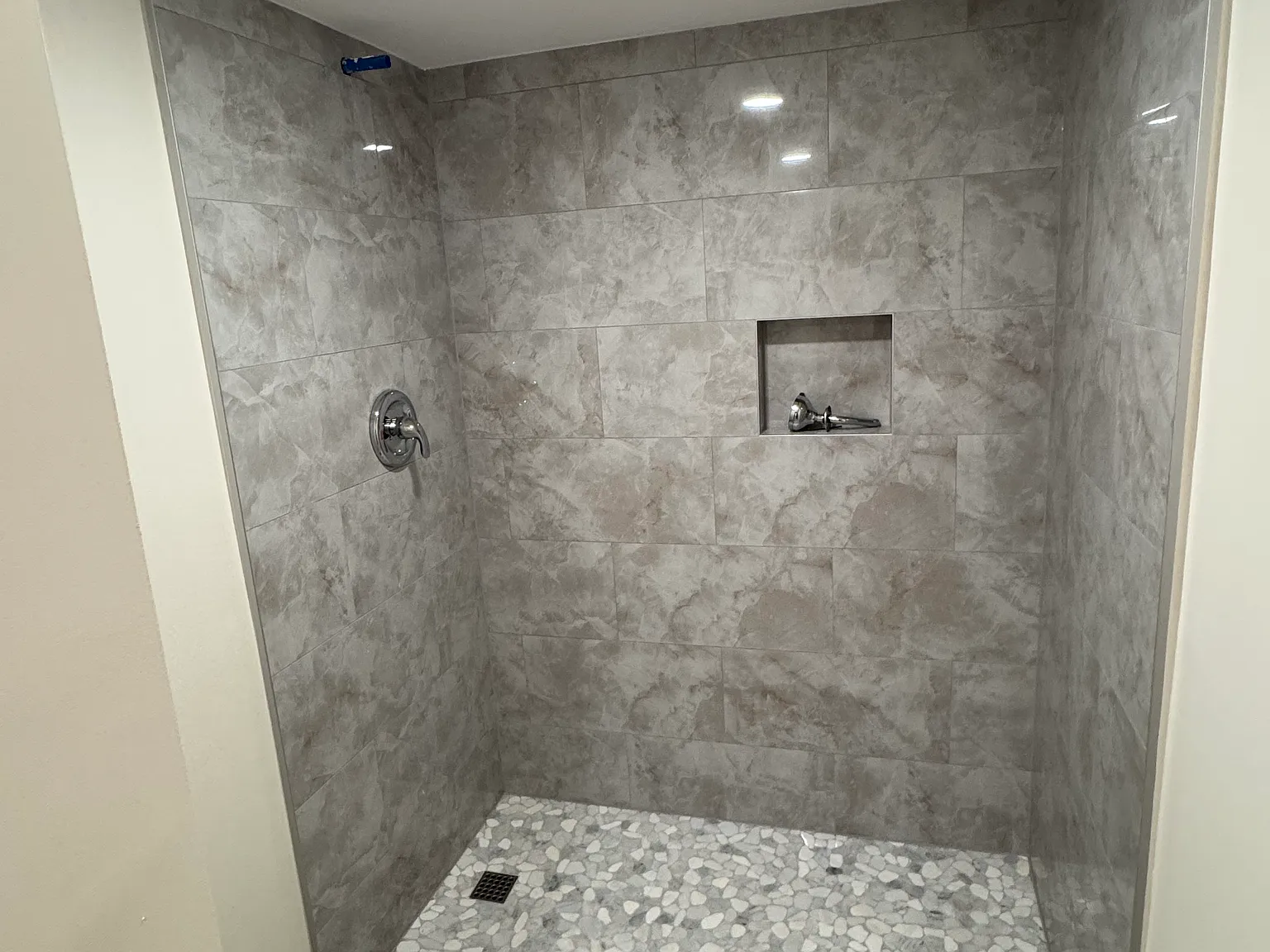 2 bed, 1007 sqft, $2,200 — Photo 3