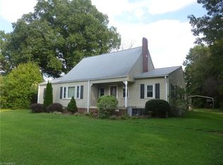 2637 Denton Rd, Denton, NC 27239